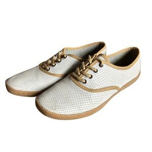 Fioranno White Textured Leather Lace Up Oxfords/Tennis Shoes